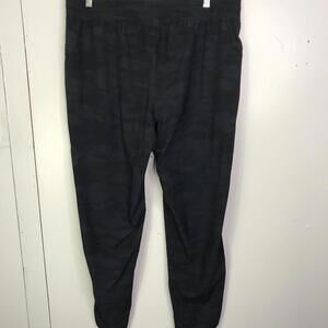 Gap Fit Pants Womens Large Camo Joggers Pull On Athleisure Workout Lounge